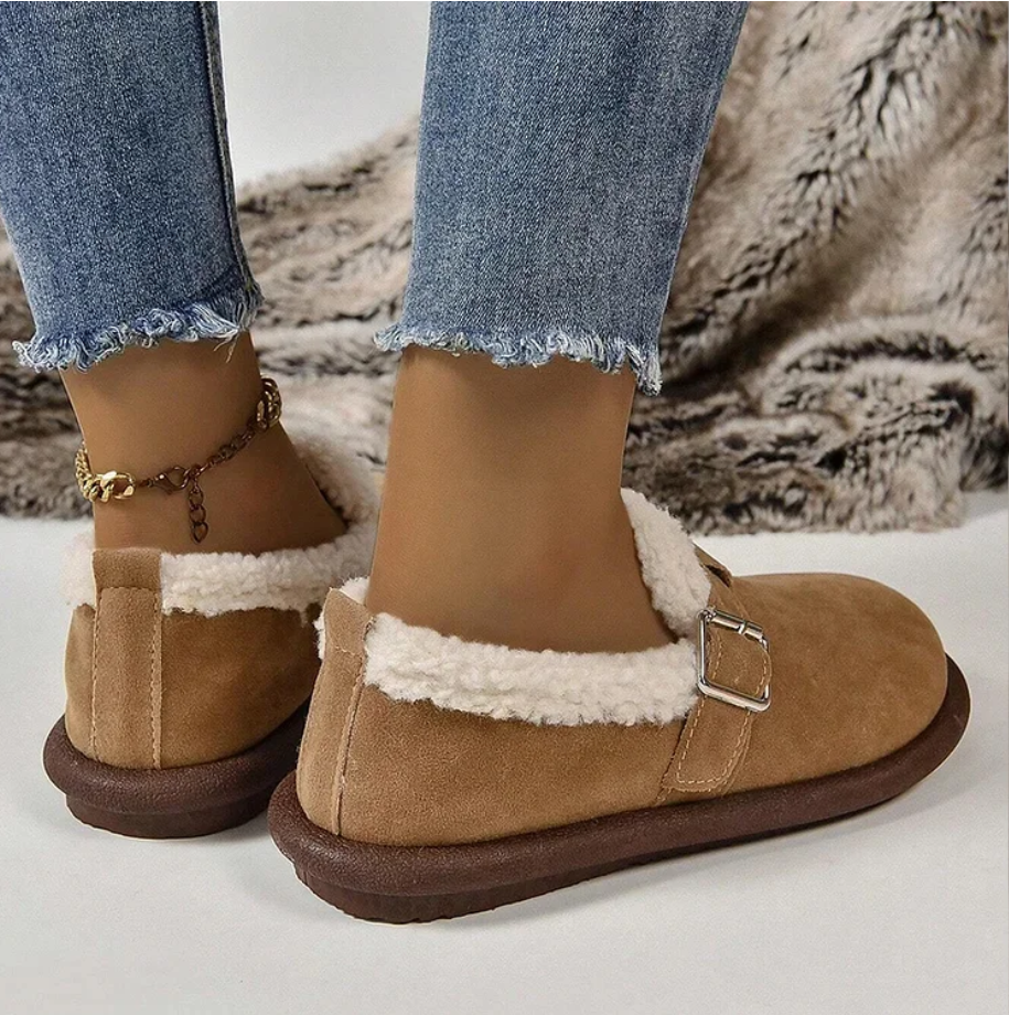 Ember - Orthopedische Instappers met Bontvoering en Gespsluiting