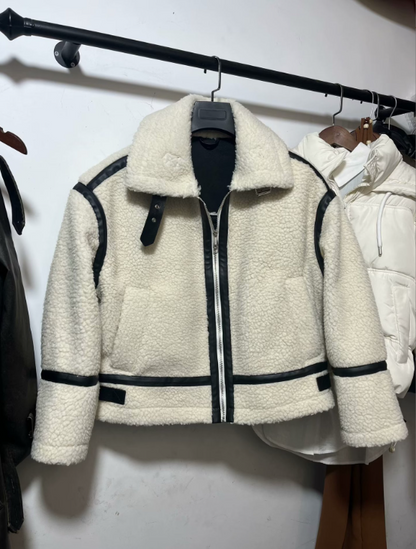 Enslee - Schapenvacht Jas met Gesp en Kraag