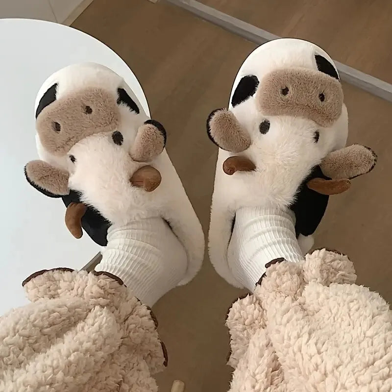 MOCHA - Pluche uniseks pantoffels met trendy koeienmotief