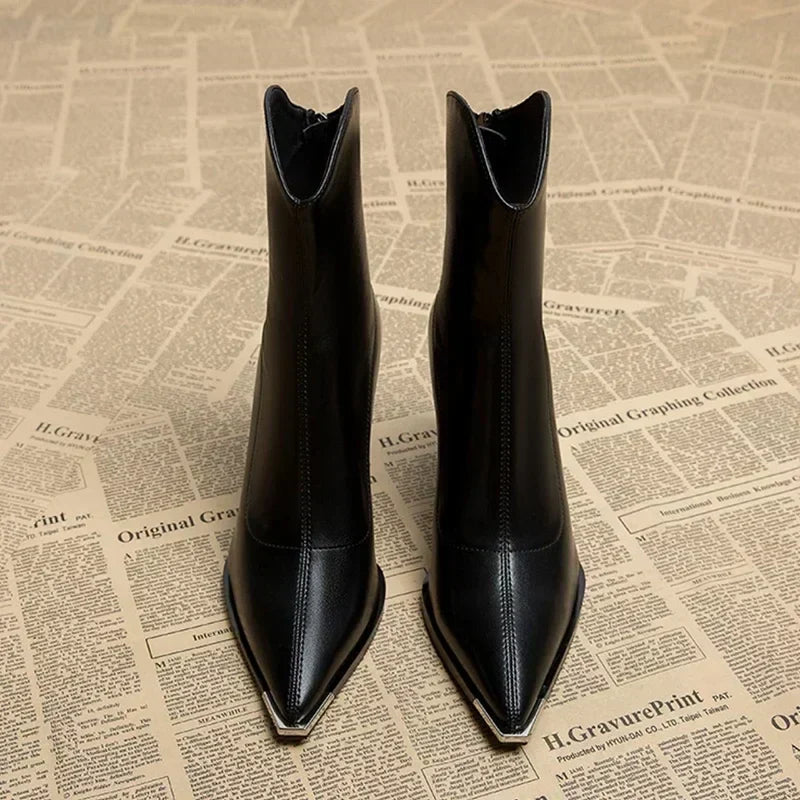 Trendy Chelsea Boots met Chroomdetail voor Dames – VÉRANZA
