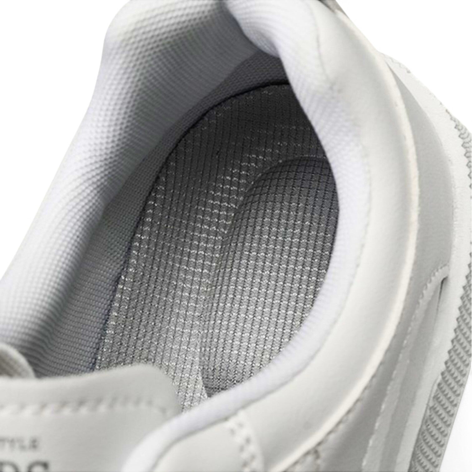 Moderne lage heren sneakers met dikke zool en minimalistisch design – VERTON EDGE - Glamorix