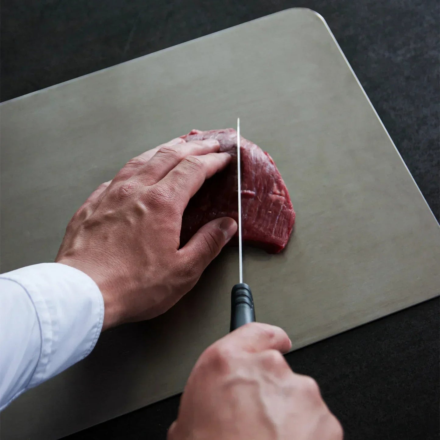 Antibacteriële titanium snijplank – mesvriendelijk en BPA-vrij – KUVANO PureSteel - Glamorix