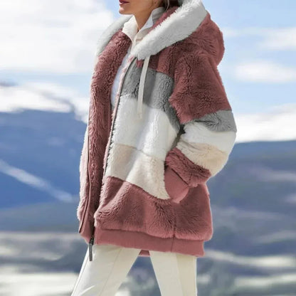 Speels teddy jas voor dames met capuchon en gestreept ontwerp en zacht warm gevoel – LUMERA - Glamorix