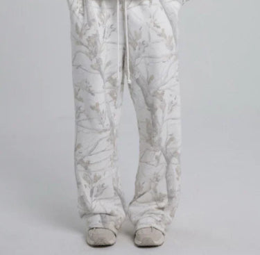 Tweedelige trainingsset met hoodie en bijpassende broek in camouflage bladprint voor comfortabel dragen – VORTEX - Glamorix