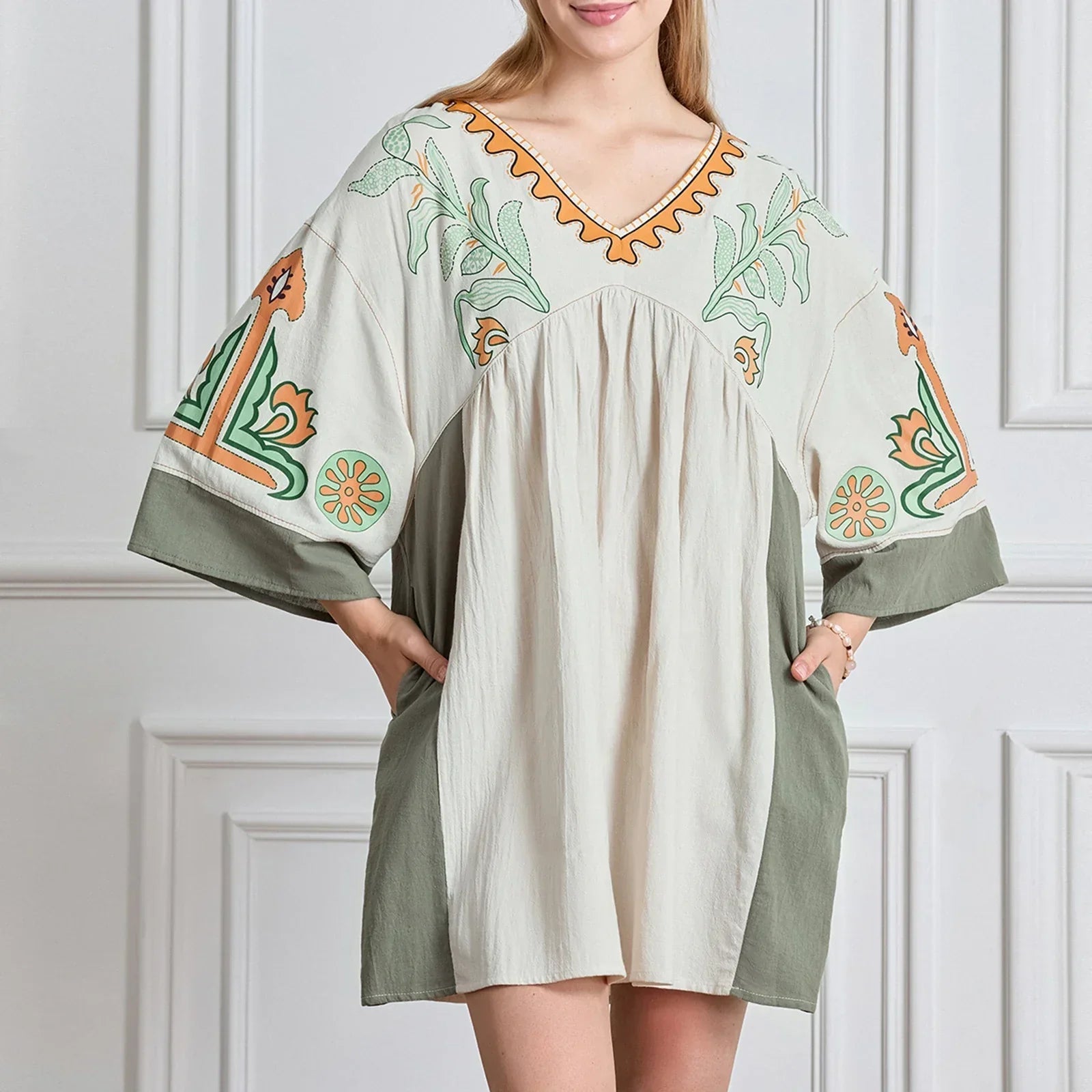 Dames tuniekjurk met V-hals en geborduurde details – ISLA BOHO - Glamorix