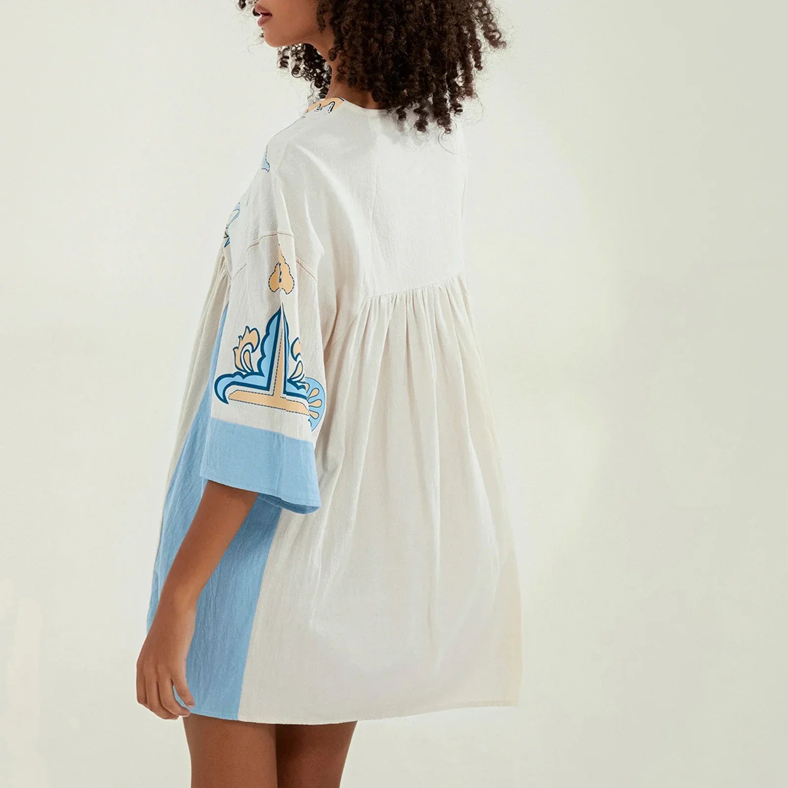 Dames tuniekjurk met V-hals en geborduurde details – ISLA BOHO - Glamorix