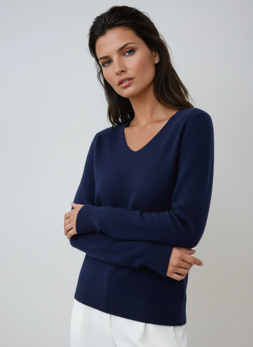 Trui voor dames met v-hals en lange mouwen van verfijnde knit met tijdloze stijl en zachte stof – AURIA - Glamorix