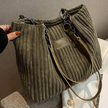 NOVA - Schattige corduroy draagtas met een speelse twist