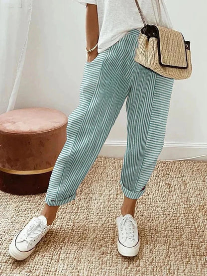 LineaForma – Gestreepte high-waist broek met elegante stretch en moderne flair