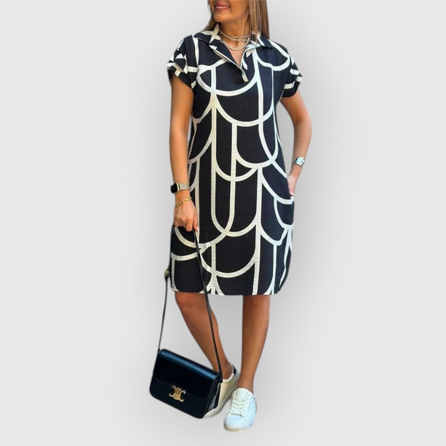 Rechte damesjurk met polokraag en korte mouw – BLANIKA - Glamorix