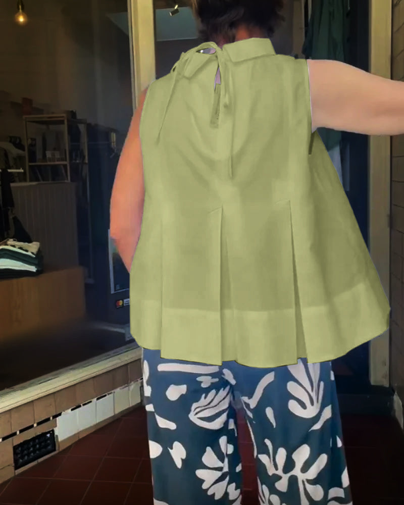 Mouwloze dames top met opstaande kraag en plooidetail – LIVIA HALO - Glamorix