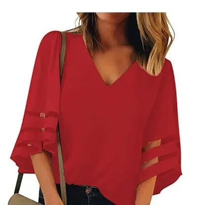 Dames top met V-hals en opengewerkte mouwen – CELINA LUXE - Glamorix