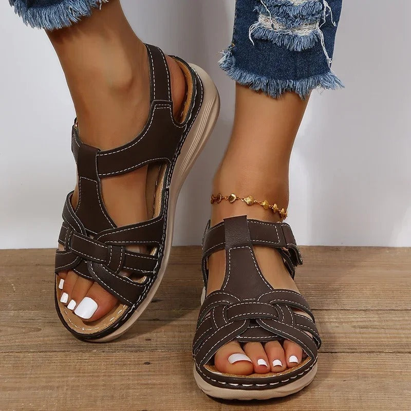 Orthopedische leren damessandalen met verstelbare bandjes – AURELIA LEATHER - Glamorix