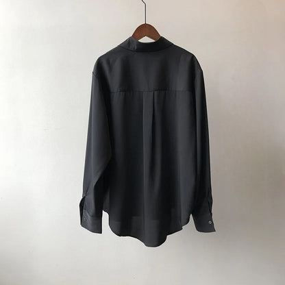 SERENZA – Stijlvolle damesblouse met chique details en tijdloze elegantie