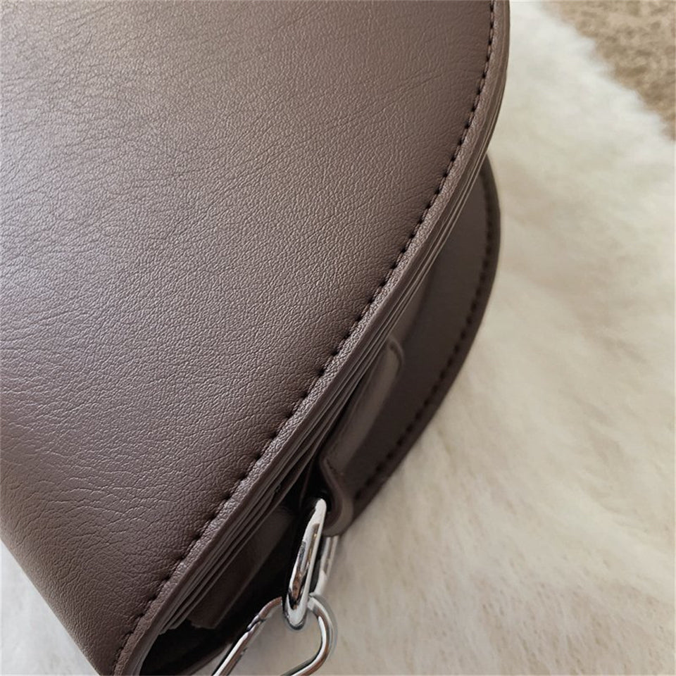Stijlvolle saddle crossbody tas voor dames – Solea Saddle - Glamorix