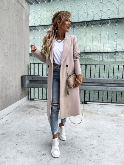 VICTORIA - Lange dubbel-geknoopte trenchcoat met zijzakken