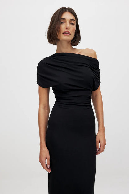 SERAPHINA - Maxi-jurk met blote schouders en elegante details