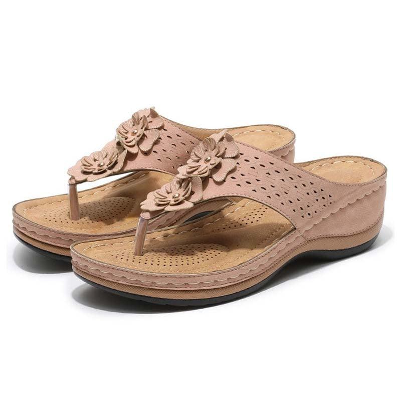 Comfortabele sandalen met sleehak en bloemdetails – FioraRise - Glamorix