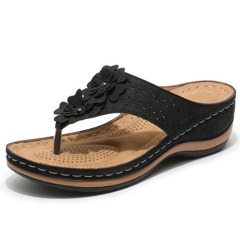 Comfortabele sandalen met sleehak en bloemdetails – FioraRise - Glamorix